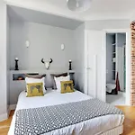 Elegant 2 Pieces Moderne - Rue Du Colisee