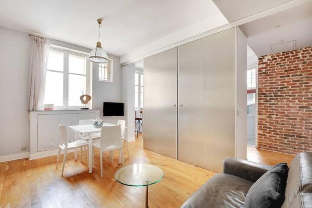 Elegant 2 Pieces Moderne - Rue Du Colisee *