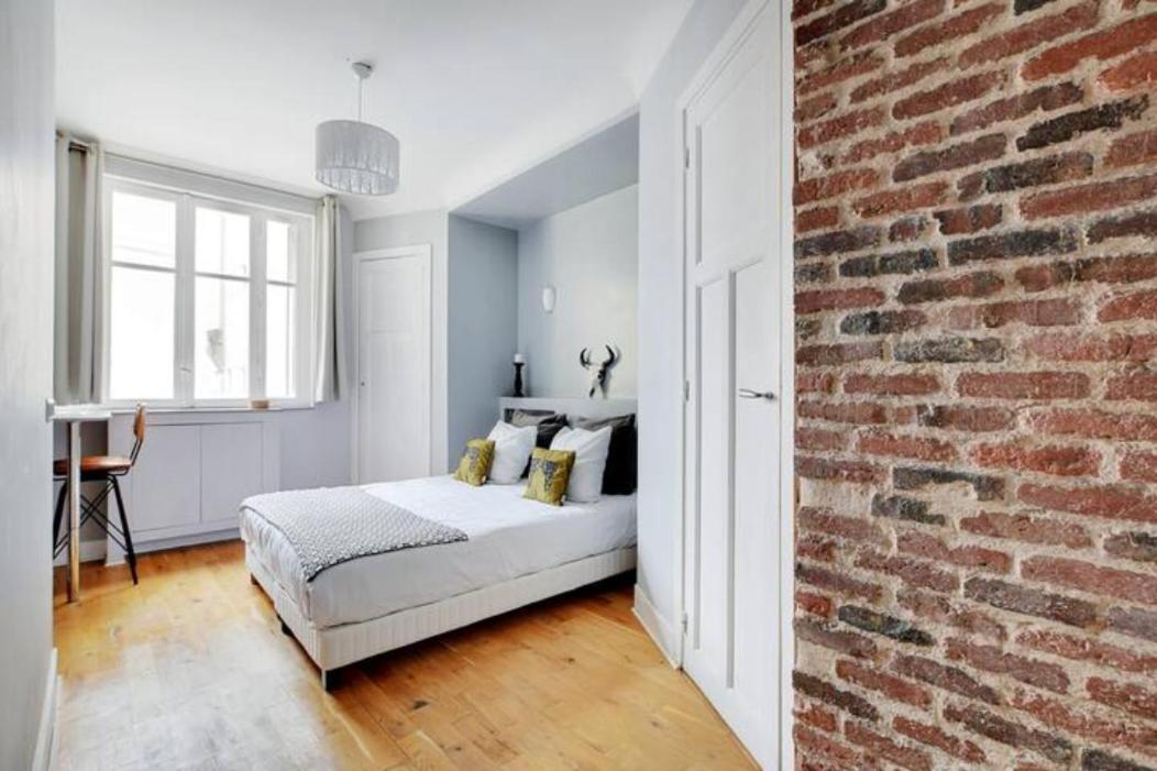 Elegant 2 Pieces Moderne - Rue Du Colisee Apartment